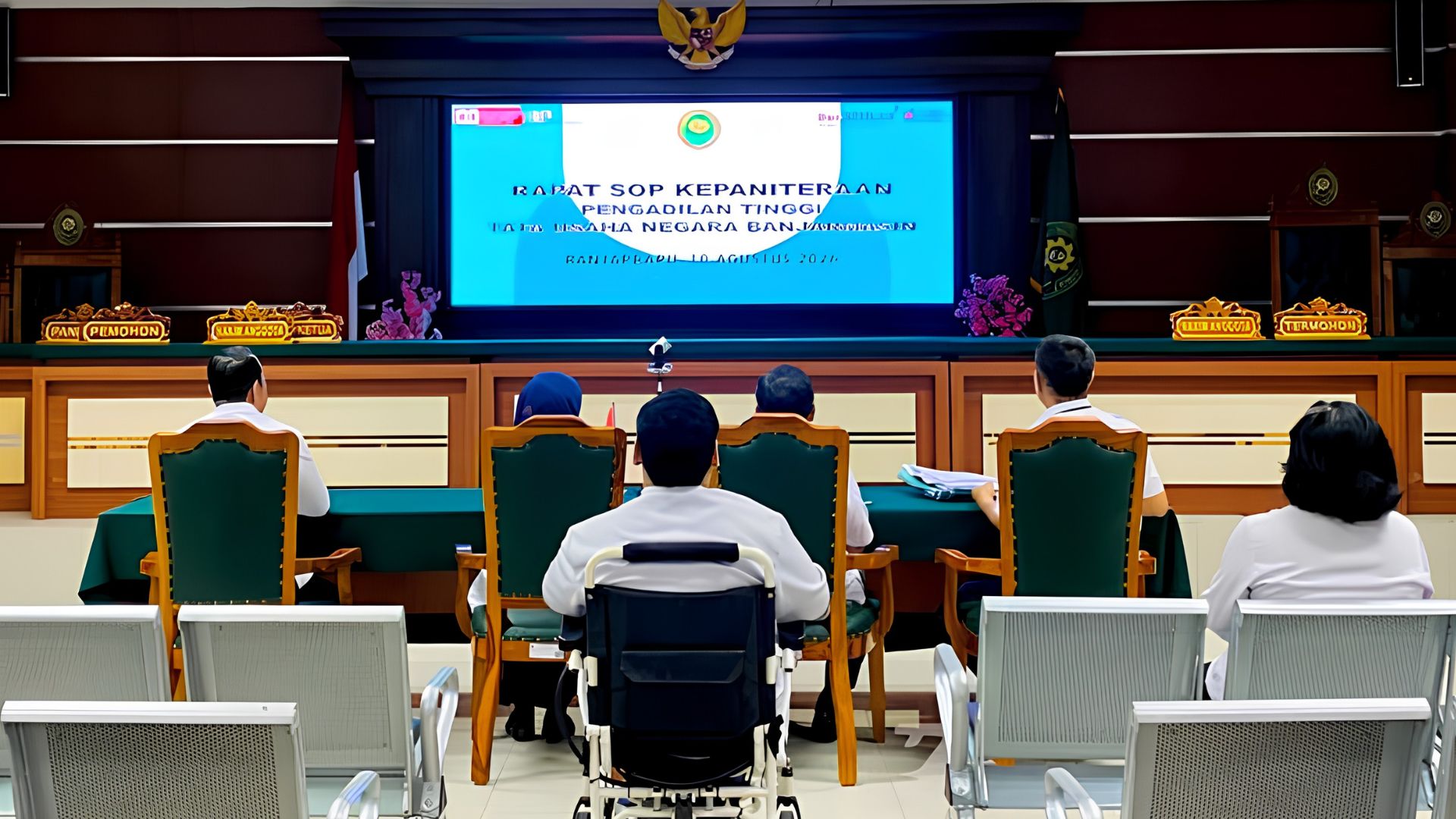 Pengadilan Tinggi Tata Usaha Negara Banjarmasin Gelar Rapat Reviu Standar Operasional Prosedur (SOP) Bagian Kepaniteraan
