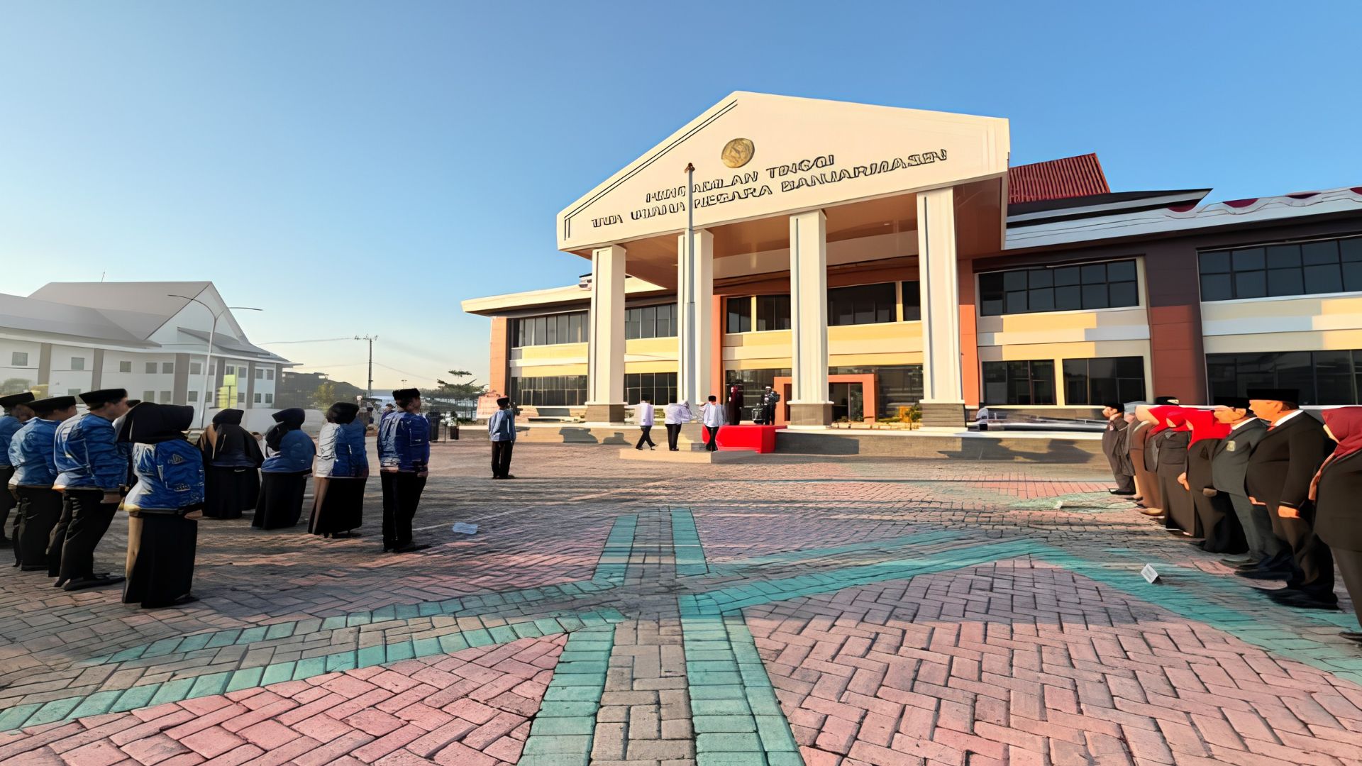 PENGADILAN TINGGI TATA USAHA NEGARA BANJARMASIN GELAR UPACARA HUT RI KE-81 DENGAN TEMA NUSANTARA BARU INDONESIA MAJU SERTA SEMANGAT BERDAULAT ADIL DAN MAKMUR