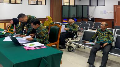 Review Standar Operasional Prosedur (SOP) sebagai upaya Peningkatan Pelayanan dan Penguatan Tata Kelola Organisasi pada Bidang Kepaniteraan Perkara Pengadilan Tinggi Tata Usaha Negara Banjarmasin